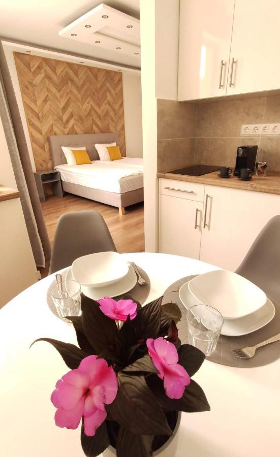 Helena Studio Apartman Siófok Exteriör bild