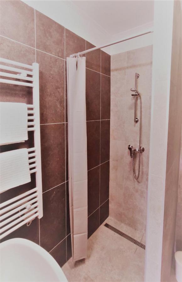 Helena Studio Apartman Siófok Exteriör bild