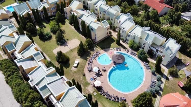 Helena Studio Apartman Siófok Exteriör bild