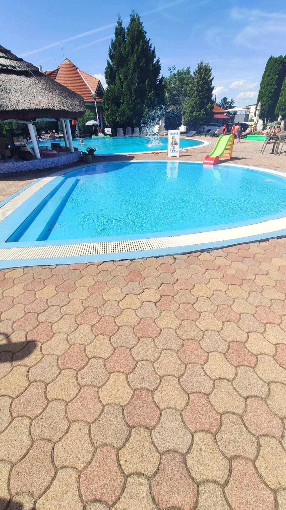 Helena Studio Apartman Siófok Exteriör bild